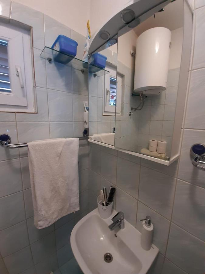Kuca Za Odmor Coccoli Apartment Karlobag Luaran gambar