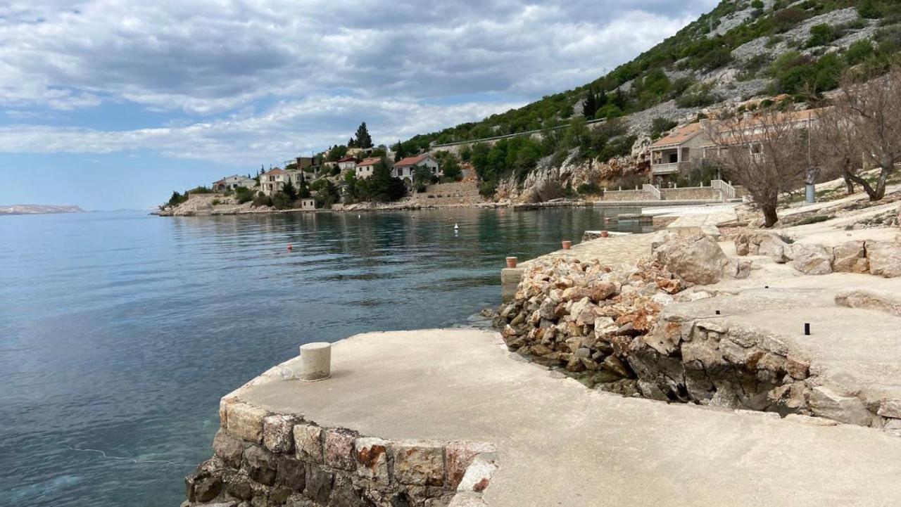 Kuca Za Odmor Coccoli Apartment Karlobag Luaran gambar
